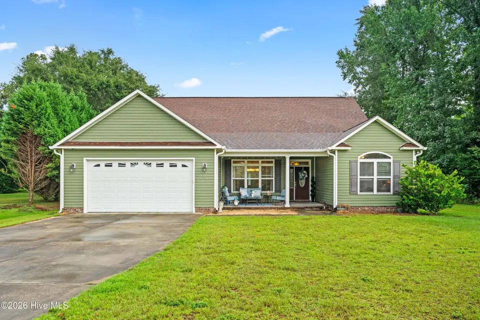 309 Ramonas Lake Court, New Bern, NC 28560 — 3-bedroom waterfront home in The Lakes at Antioch, New Bern, NC, photo 1 of 58