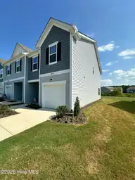 3401 Walker Drive W C, Wilson, NC 27893 — 3-bedroom townhome in Walkers Trace, Wilson, NC, photo 3 of 21: IMG_8527