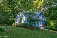 2239 Creekridge Drive, Rocky Mount, NC 27804 — 3-bedroom home in Creekridge, Rocky Mount, NC, photo 2 of 37: 006-2239CreekridgeDrive-RockyMount-NC-27