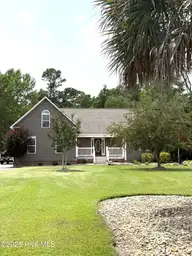 83 Pickett Way, Swansboro, NC 28584 — 3-bedroom home in Pickett Bay, Swansboro, NC, photo 2 of 25