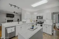 104 Dockside Drive, Jacksonville, NC 28546 — 4-bedroom waterfront home in Hunters Creek, Jacksonville, NC, photo 19 of 75: Kitchen