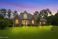 113 Kelso Road, New Bern, NC 28562 — 3-bedroom waterfront home in Clermont Road Subdiv, New Bern, NC, photo 1 of 45: 1-web-or-mls-113 Kelso Rd, New Bern, NC