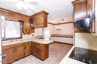 218 Forest Hills Road NW, Wilson, NC 27896 — 3-bedroom home in Thorpshire Farms, Wilson, NC, photo 13 of 43: 0021-IMG_1150