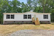 372 Mallard Roost Drive, Burgaw, NC 28425 — 3-bedroom manufactured home, Burgaw, NC, photo 2 of 43