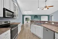 512 Azalea Drive, Hampstead, NC 28443 — 3-bedroom home in Forest At Belvedere, Hampstead, NC, photo 9 of 50