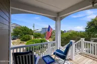 103 Elizabeth Street, Emerald Isle, NC 28594 — 3-bedroom waterfront home in Emerald Isle By The Sea, Emerald Isle, NC, photo 15 of 44: 103 Elizabeth Street