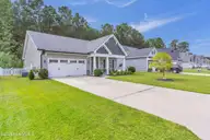 460 Jasmine Way, Burgaw, NC 28425 — 3-bedroom home in Creekside, Burgaw, NC, photo 3 of 47: 460 Jasmine Way-00003