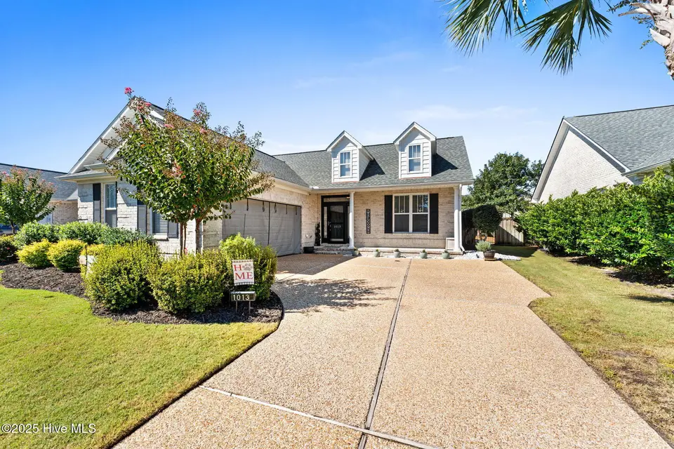 1013 Garden Club Way, Leland, NC 28451 — 3-bedroom home in Waterford of the Carolinas, Leland, NC, photo 1 of 34: Front of House