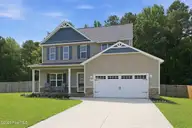 203 Russell Farm Drive, Hubert, NC 28539 — 3-bedroom home in Russell Farm, Hubert, NC, photo 5 of 48