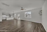 824 Delta Court, Wilmington, NC 28401 — 4-bedroom home in Riverside, Wilmington, NC, photo 8 of 32