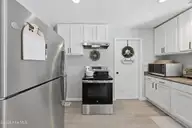 913 Bartlett Avenue, Elizabeth City, NC 27909 — 2-bedroom home in Pine Grove, Elizabeth City, NC, photo 16 of 45: Kitchen
