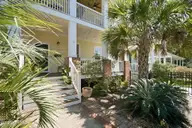 617 S 5th Avenue, Wilmington, NC 28401 — 3-bedroom home in Downtown, Wilmington, NC, photo 8 of 51