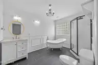 5901 Tropic Court, Wilmington, NC 28409 — 5-bedroom home in Crosswinds, Wilmington, NC, photo 17 of 36: 14_bathroom