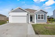124 Tributary Circle, Wilmington, NC 28401 — 3-bedroom home in Riverside, Wilmington, NC, photo 2 of 21: 4_front exterior