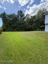 305 Fox Way S, Hubert, NC 28539 — 3-bedroom home in Foxlair, Hubert, NC, photo 16 of 17
