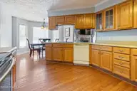 727 Mount Olive Road, Bladenboro, NC 28320 — 3-bedroom home, Bladenboro, NC, photo 20 of 74: Kitchen