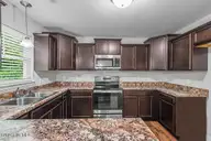 305 Ridge Land Court, Maysville, NC 28555 — 4-bedroom home in Waterford Ridge, Maysville, NC, photo 12 of 37
