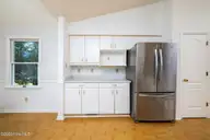 1309 Pelican Drive, New Bern, NC 28560 — 3-bedroom waterfront home in Fairfield Harbour, New Bern, NC, photo 21 of 51: 1309 Pelican Drive, New Bern, NC