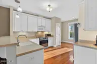 107 Argosy Drive, New Bern, NC 28560 — 3-bedroom waterfront home in Fairfield Harbour, New Bern, NC, photo 6 of 49: IMG_1599
