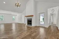 102 N Kingfisher Lane, Hampstead, NC 28443 — 3-bedroom waterfront home in Kings Virginia Creek Estates, Hampstead, NC, photo 10 of 65