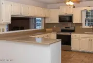 615 Willbrook Circle, Sneads Ferry, NC 28460 — 3-bedroom waterfront home in New River Plantation, Sneads Ferry, NC, photo 23 of 48: Kitchen