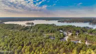 378 Longleaf Drive, West End, NC 27376 — 4-bedroom home in Seven Lakes West, West End, NC, photo 3 of 32: 378 Longleaf-32