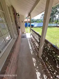 2902 Roanoke Avenue, New Bern, NC 28562 — 3-bedroom home in Colony Estates, New Bern, NC, photo 21 of 21: Front Porch