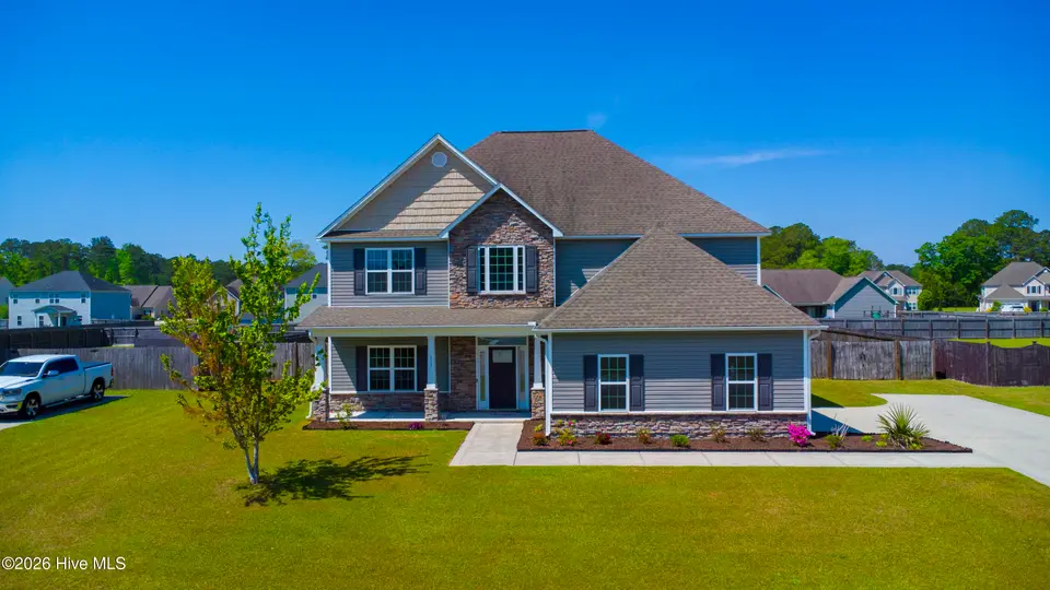 113 Sidler Street, New Bern, NC 28562 — 4-bedroom home in Lindenrain, New Bern, NC, photo 1 of 51: 113 Sidler Street, New Bern, NC 28562
