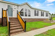 1005 Bowsprit Court, Jacksonville, NC 28546 — 4-bedroom manufactured home in Maynard Manor, Jacksonville, NC, photo 6 of 40