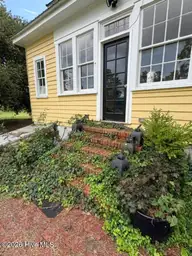 784 W Hillardston Road, Nashville, NC 27856 — 4-bedroom home, Nashville, NC, photo 3 of 68: thumbnail (19)