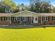 361 Country Club Road, Whiteville, NC 28472 — 3-bedroom home in Country Club Estates, Whiteville, NC, photo 3 of 44: 3-web-or-mls-CamMediallc.com (10 of 39)