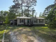 245 Lake Drive SW, Supply, NC 28462 — 3-bedroom waterfront manufactured home in Riverside, Supply, NC, photo 20 of 27: IMG_0479