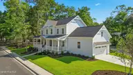 9113 E Lake Road, Calabash, NC 28467 — 4-bedroom home in Devaun Park, Calabash, NC, photo 4 of 70