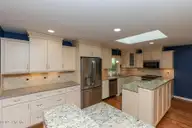 121 Lakeview Point, West End, NC 27376 — 3-bedroom waterfront home in Seven Lakes North, West End, NC, photo 15 of 65: kitchen3