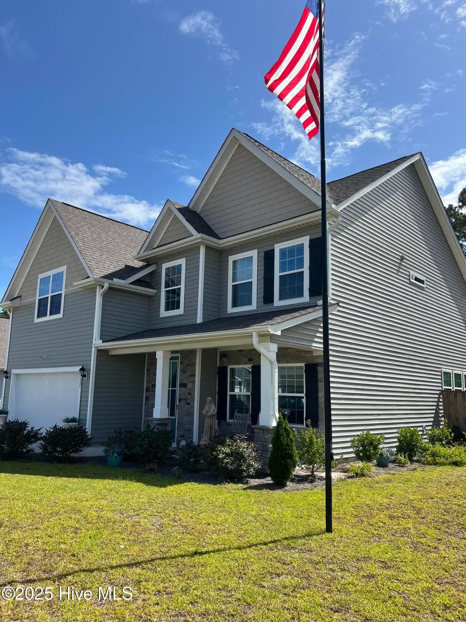 122 Ballantine Grove Lane, Newport, NC 28570 — 4-bedroom home in Ballantine Grove, Newport, NC, photo 1 of 21: 122 Ballantince Grove Ln