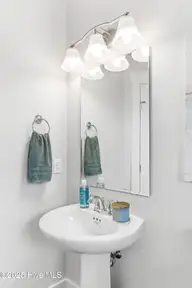 3216 Beaus Drive, Castle Hayne, NC 28429 — 3-bedroom townhome in Blue Clay Townes, Castle Hayne, NC, photo 18 of 52: 017_3228_beaus_drive_-17_601