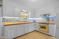 309 Barbour Road, Morehead City, NC 28557 — 3-bedroom home in Country Club Heights, Morehead City, NC, photo 4 of 44: 309 Barbour Rd