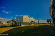 1611 New River Inlet Road, North Topsail Beach, NC 28460 — 5-bedroom waterfront home in Galleon Bay, North Topsail Beach, NC, photo 15 of 71: _DSC0859
