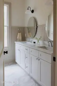 12 Eastman Place, Pinehurst, NC 28374 — 5-bedroom home in Forest Creek, Pinehurst, NC, photo 18 of 32: (c)2026_027_RachelGarrison