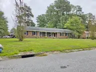 2211 Tanglewood Drive, Kinston, NC 28504 — 3-bedroom home in Tanglewood, Kinston, NC, photo 1 of 15: Front