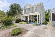 720 S 6th Street, Wilmington, NC 28401 — 4-bedroom home in Downtown, Wilmington, NC, photo 2 of 48: IMG_9720