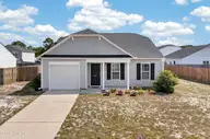 457 Old Charleston Drive SE, Bolivia, NC 28422 — 3-bedroom home in Brookstone, Bolivia, NC, photo 20 of 30: 457OldCHarlestonDriveSE-36