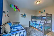 124 Salt Marsh Way, Atlantic Beach, NC 28512 — 4-bedroom waterfront home in Salt Marsh Villas, Atlantic Beach, NC, photo 14 of 32: Pink17