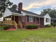 600 Mill Street, Rocky Mount, NC 27804 — 2-bedroom home, Rocky Mount, NC, photo 2 of 33: IMG_7125