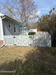 603 Winged Foot Court, New Bern, NC 28562 — 3-bedroom home in Greenbrier, New Bern, NC, photo 3 of 17: IMG_3762