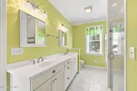 1536 Ann Street, Beaufort, NC 28516 — 4-bedroom home, Beaufort, NC, photo 17 of 63: Full bathroom second level
