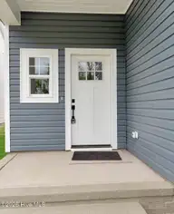 418 Summit Street, Aberdeen, NC 28315 — 4-bedroom home, Aberdeen, NC, photo 2 of 41: Entry Edit