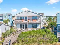877 Ocean Boulevard W, Holden Beach, NC 28462 — 5-bedroom waterfront home in Colonial Beach, Holden Beach, NC, photo 7 of 63: 72-kahunaphoto