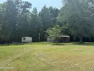 83 Pickett Way, Swansboro, NC 28584 — 3-bedroom home in Pickett Bay, Swansboro, NC, photo 22 of 25