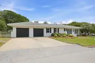 2112 Evans Street, Morehead City, NC 28557 — 3-bedroom waterfront home, Morehead City, NC, photo 5 of 56: 3-web-or-mls-1S3A7625